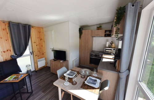 Wemding House | Cosy apartment in villa for 4 people with WIFI, A/C, TV, terrace and pets allowed