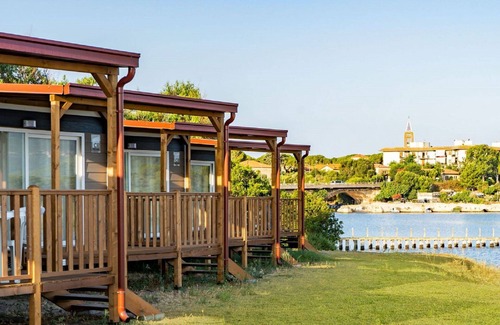Fertilia House | Cosy apartment in villa for 4 guests with A/C, WIFI, pool, TV, terrace and pets allowed