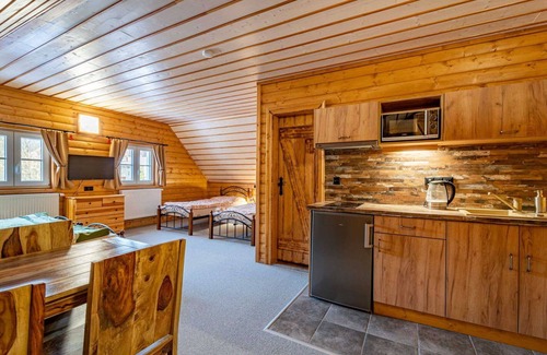 Rokytnice nad Jizerou Villa | Cosy apartment in villa for 24 guests with WIFI, TV, patio, pets allowed and panoramic view