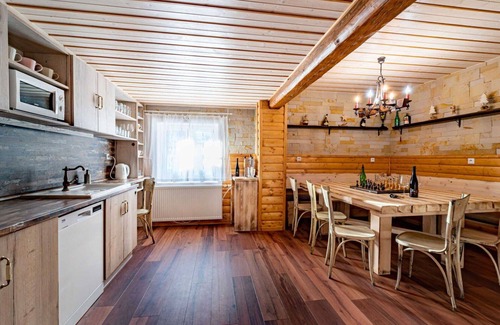 Rokytnice nad Jizerou Villa | Cosy apartment in villa for 24 guests with WIFI, TV, patio, pets allowed and panoramic view
