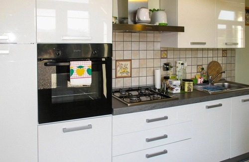 San Michele di Moriano Villa | Cosy apartment in villa for 4 people with A/C, WIFI, pool, TV and terrace