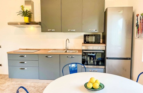 Abbadia Lariana Apartment | Cosy apartment for 4 people with A/C, WIFI, TV and patio
