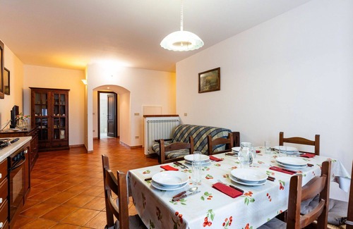 Diano Castello Apartment | Cosy apartment for 6 guests with pool, WIFI, TV, terrace and pets allowed