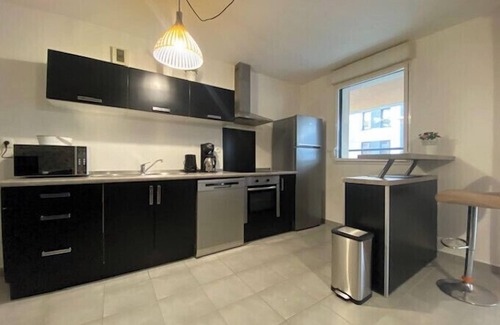 Prefecture Apartment | Cosy apartment with balcony in the heart of Caen