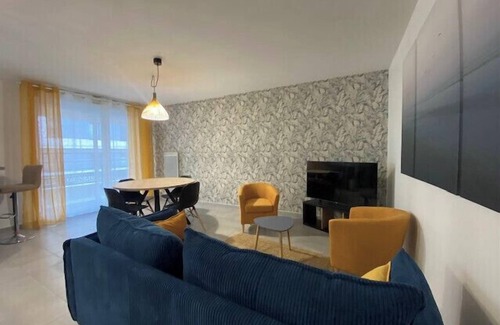 Prefecture Apartment | Cosy apartment with balcony in the heart of Caen