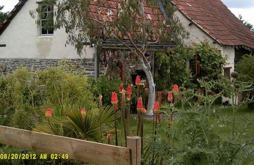 Saint-Clair-sur-l'Elle Cottage | Cosy barn conversion ideal location for all normandie tourist attractions
