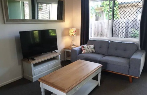 Buderim House | Cosy Buderim home away from home