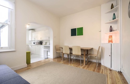 Walpole House | Cosy, Clean, Safe, Convenient 2-bedroom house | Hospitality Professionals