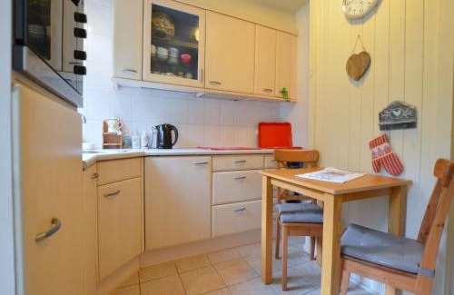 Maarheeze House | Cosy Holiday Home in Maarheeze with Verandah