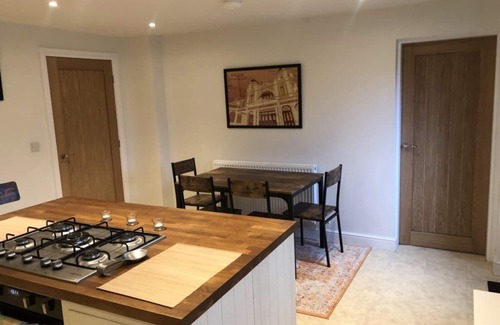 Buxton Apartment | Cosy holiday home in the heart of Buxton