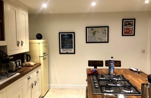 Buxton Apartment | Cosy holiday home in the heart of Buxton