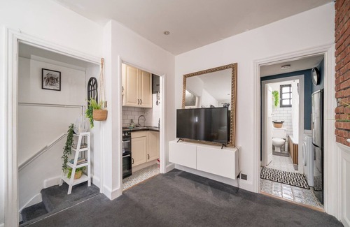 St. Johns Wood House | Cosy Mews Flat Near Little Venice