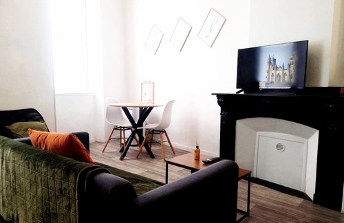Centre Historique Apartment | Cosy mezzanine studio in Narbonne town center, close to beaches