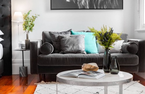 Glebe Apartment | Cosy Nook In Inner-city Victorian Mansion