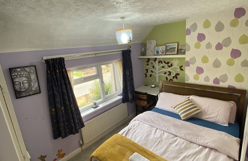 Hillingdon House | Cosy Short Stay near Heathrow