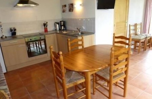 Cuille House | Cosy stone house with a great sun terrace, in the midst of fields and meadows