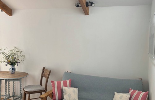 Constantine House | Cosy studio in the Cornish countryside.