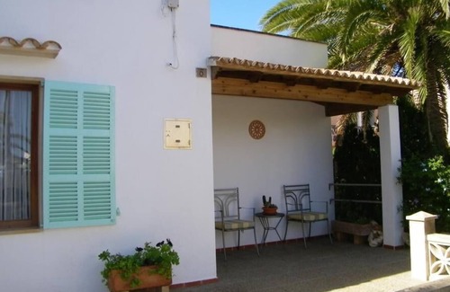 Cala Figuera Ski Chalet | Cosy village house in Spanish style, peaceful location