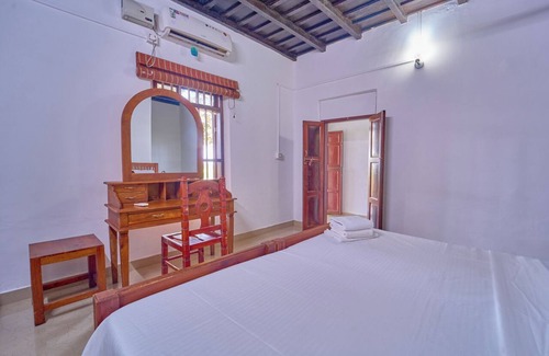 Mankombu Hotel | Cotelac Heritage Lake Resort Alleppey