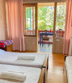 Kobuleti Hotel | Cottage Коттеджи с балконом
