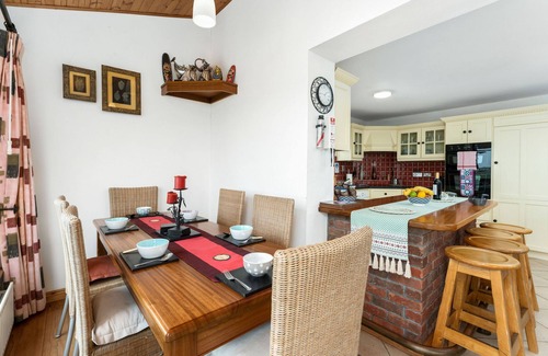 Ballyconneely Cottage | Cottage 207 - Ballyconneely - sleeps 8 guests in 4 bedrooms