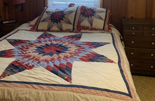 Northeastern Michigan Cottage | Cottage 3 minute drive from Tawas lighthouse