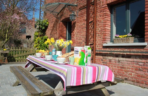 Gœulzin Cottage | Cottage for 8 people near Douai, Arras, Lille