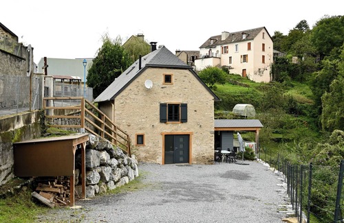 Berberust-Lias Cottage | Cottage 'Gite Moderne Tout Confort Au Calme' with Mountain View, Terrace and Wi-Fi