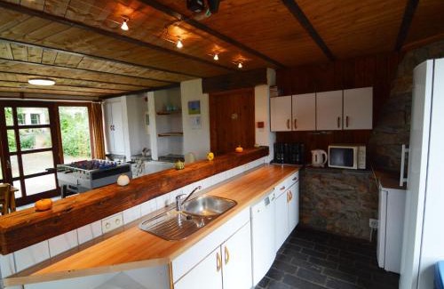 Gouvy House | Cottage in Petite Langlire with bubble bath