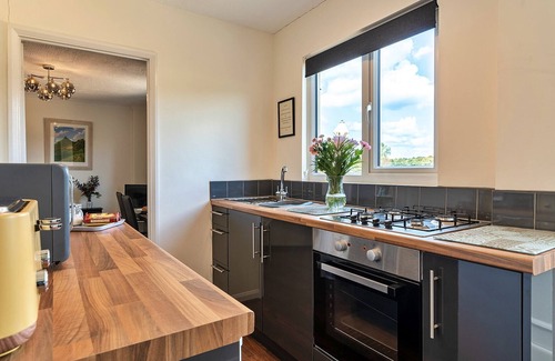 Wedmore Cottage | Cottage in Somerset with Stunning Garden Views