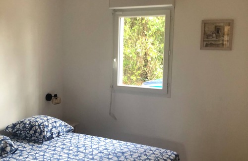 Aureille House | Cottage in the olive groves