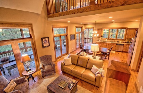 Cashes Valley Cabin | Cottage in the Woods