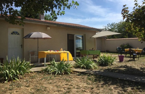 Saint-Genest-Lerpt Cottage | Cottage Landuzière, between countryside and city (near Saint-Etienne)