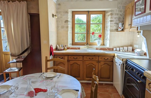 Theil-Rabier House | Cottage 'Le Clos Pierreslogis' with Private Terrace, Private Garden and Wi-Fi