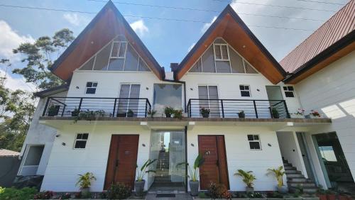 Nuwara Eliya Hotel | Cottage Mountain Misty-Nuwaraeliya