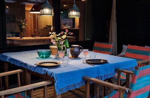 Melby House | Cottage Near Hald Beach With Large Garden