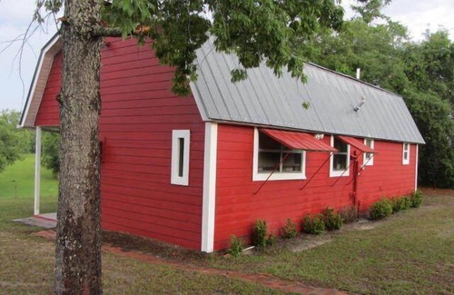 Trenton Cottage | Cottage on Family Farm - West of U.F./Gainesville/Newberry
