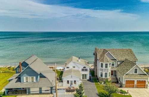 North Greece House | Cottage on Lake Ontario