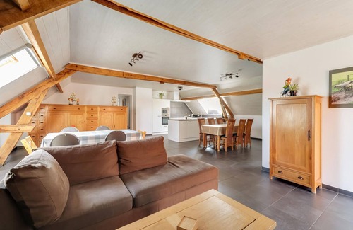 Merksplas House | Cottage on sheep farm with gelateria