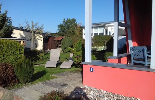 Warin House | Cottage on the lake with lake view with boat