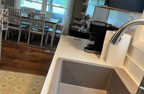 Valois Cottage | Cottage on Waneta Lake . 3 bedrooms. 1 bathroom.