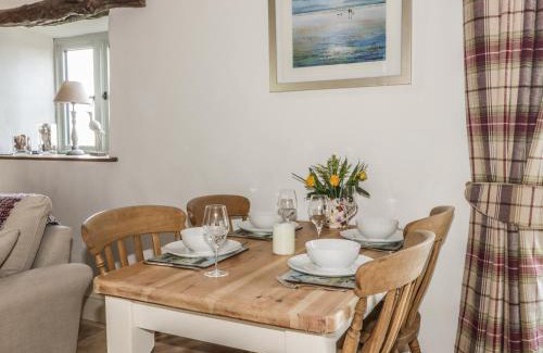 Fylingdales House | Cottage Val