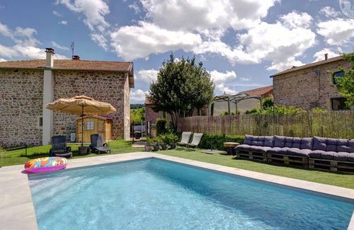 Belmont-de-la-Loire Cottage | Cottage with Pool, Horse Friendly, Modern Comfort