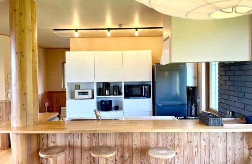 Niseko House | Cottage with views of the Niseko mountain range - Mountain View Niseko