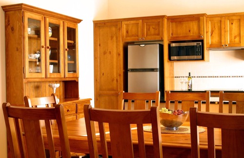 Lovedale Cottage | Cottages on Lovedale - No. 3 - 3 bedroom, 2 bathroom cottage in fabulous Lovedale location