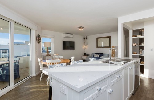 Cottesloe Apartment | Cottesloe Blue Apartment