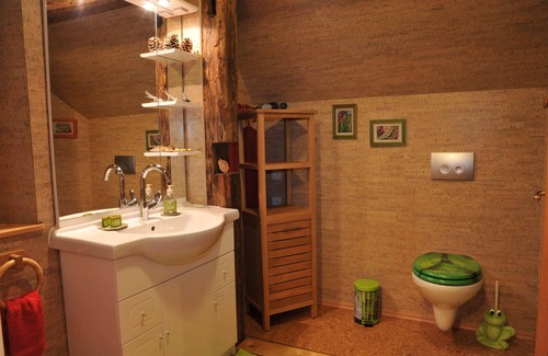 Thanville House | Couleurs Nature" guest room with kitchenette: Quiet, conveniently located