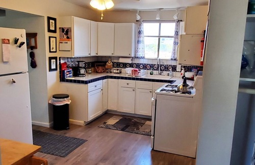 Livermore Bed & Breakfast | Country 2-bedroom bed & breakfast/ebikes in delightful Livermore Wine Country
