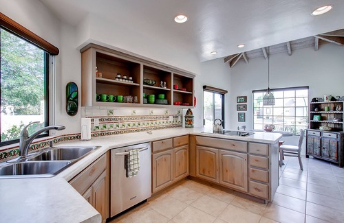Borrego Springs House | Country Club Home: 2 BR, 2 BA + Den ~ 1 Mi to Golf
