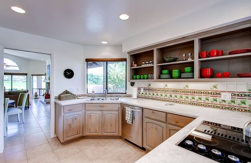 Borrego Springs House | Country Club Home: 2 BR, 2 BA + Den ~ 1 Mi to Golf